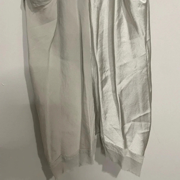 Ramey Brook 100% Silk Dual Toned Faux Wrap Sleeveless Blouse - Picture 6 of 9